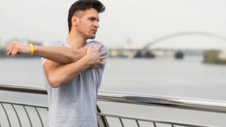 हाडे मजबूत बनवण्यासाठी दुधाची गरजच नाही, फक्त दररोज खा ‘हे’ पदार्थ