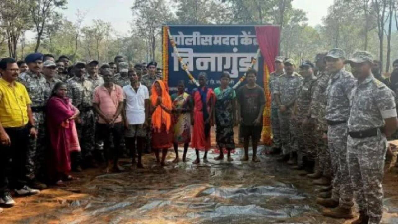 गडचिरोलीत माओवाद्यांच्या बालेकिल्ल्यात 24 तासांत उभारलं पोलीस मदत केंद्र, 10 दिवसांत बांधला रस्ता