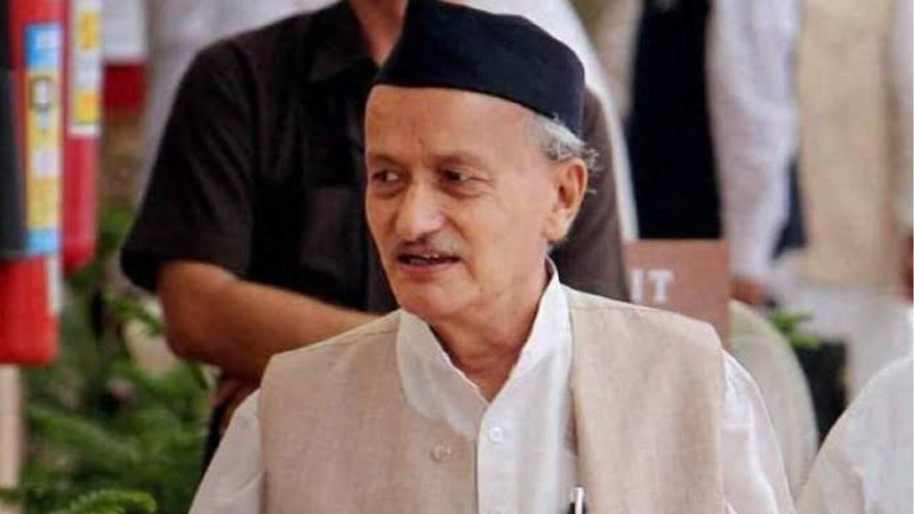 पद्म भूषण पुरस्कार मिळताच कोश्यारींची पहिली प्रतिक्रिया समोर, म्हणाले जनतेच्या प्रेमामुळेच….