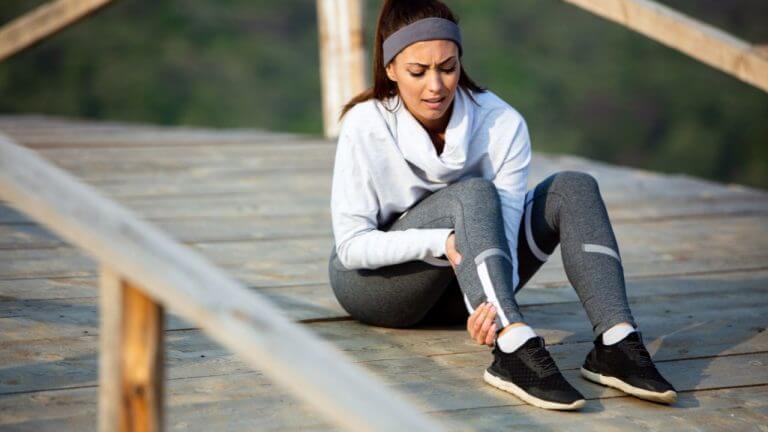 तुमचेही पाय सतत दुखतात? ‘हे’ ५ घरगुती उपाय लगेच देतील आराम