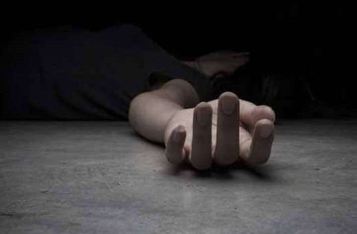 खूनी संघर्ष: पीट-पीटकर युवक की हत्या, आधा दर्जन घायल