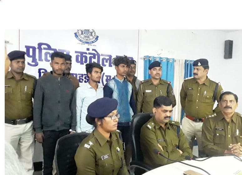 सोने की चेन के लालच में पार्षद के बेटे का अपरहण, फिर पत्थर से कुचलकर हत्या