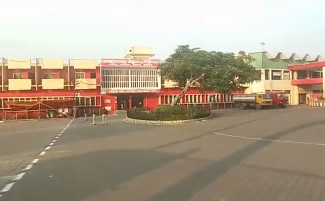 स्ट्रांग रूम की सुरक्षा को लेकर कांग्रेस चिंतित, प्रशासन कर रहा पुख्ता सुरक्षा का दावा