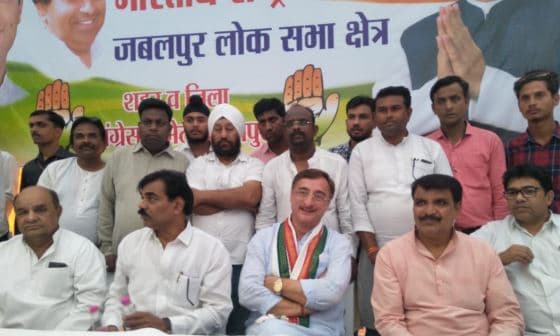 तन्खा का पलटवार, क्या किसानों को आतंकी समझते हैं जेटली