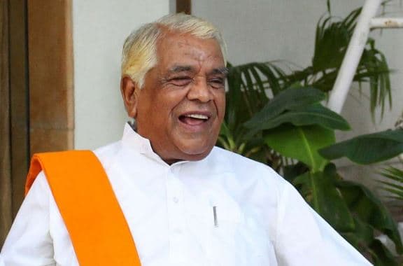 गौर ने फिर साधा निशाना, ‘माफ़ करो महाराज’ के नारे पर उठाये सवाल
