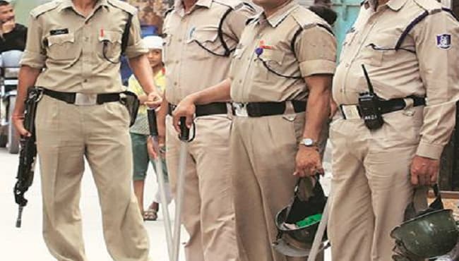 यहां पुलिस ने की नाबालिग की पिटाई, परिजनों ने लगाए आरोप