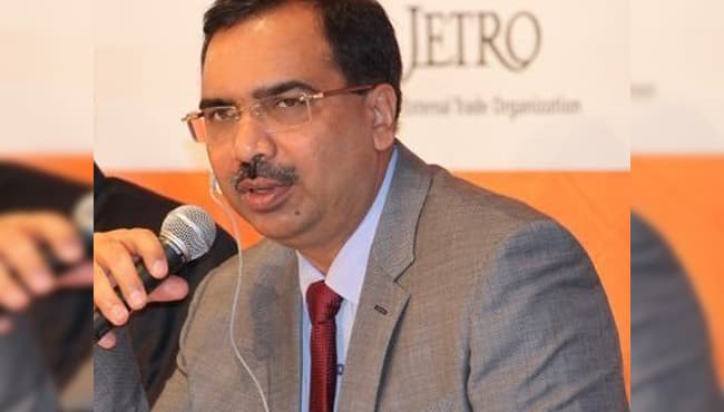 आईएएस पर लगा अपशब्द कहने का आरोप, शिकायत