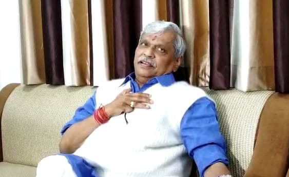 कांग्रेस चुनाव आयोग पर बिना किसी आधार के लगा रही आरोप : झा