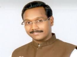 पंचायत और ग्रामीण विकास मंत्री की फिसली जुबान, गोडसे को जी सम्बोधित किया