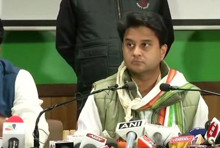 ज्योतिरादित्य की बीजेपी को नसीहत- मंदिर बनवाना सिंधिया परिवार से सीखें