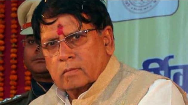 अपने ही कार्यकर्ता पर भड़क गए मंत्री, बोले ‘ज्यादा बहस मत कर’