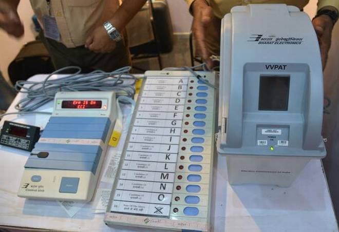 अब कांग्रेस ने इस विधानसभा क्षेत्र के स्ट्रांग रूम के बाहर हैकिंग की जताई आशंका