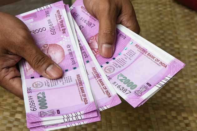 मुख्यमंत्री के आदेश के बाद भी सूदखोरों का धड़ल्ले से चल रहा है व्यापार
