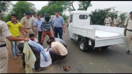 मनावता की मिसाल: मंत्री ने घायलों को देख रोका अपना काफिला, पुलिस को दी सूचना