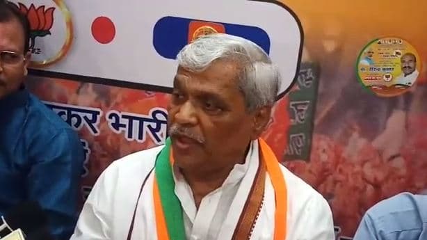 दिग्विजय के लिए साध्वी प्रज्ञा है श्राप, नहीं जा पाएंगे इस बार संसद: प्रभात झा