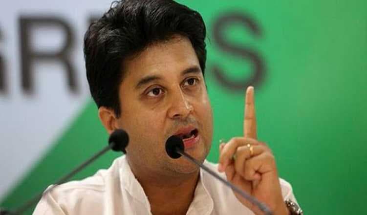 टिकट में देरी के सवाल पर सिंधिया का जवाब, ‘आप को क्यों हो रही है चिंता’