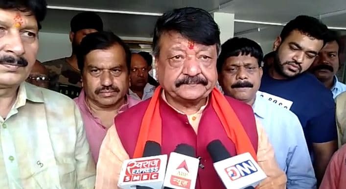 कमलनाथ की विदेश यात्रा पर कैलाश ने कसा तंज, केजरीवाल पर साधा निशाना