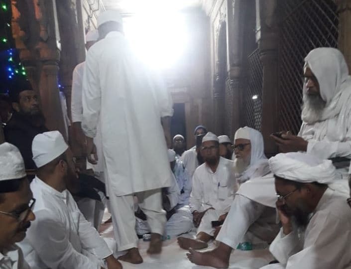 भोपाल में नहीं दिखा चांद, मंगलवार को होगा पहला रोज़ा