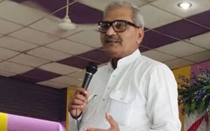 भाजपा सांसद के विवादित बोल, ‘किसानों से कर्ज वसूलने आए तो हाथ तोड़ देंगे, गला दबा देंगे’