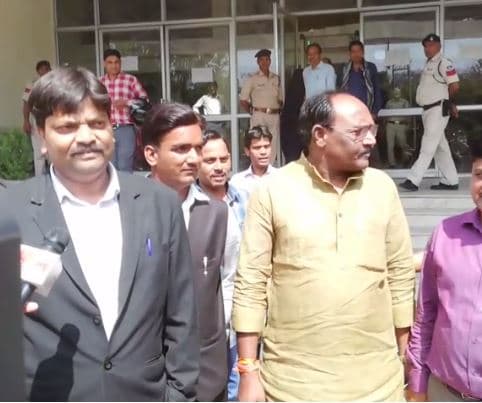 माखनलाल जाटव हत्याकांंड: पूर्व मंत्री लाल सिंह आर्य ने किया सरेंडर, 27 अप्रैल को होगी सुनवाई