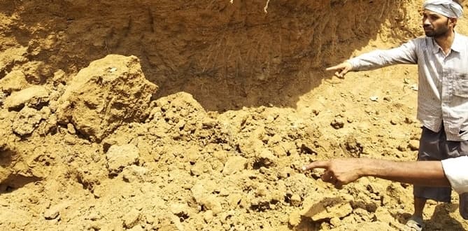 मुरम की खदान धंसने से बड़ा हादसा, दो मजदूरों की मौत, तीन घायल
