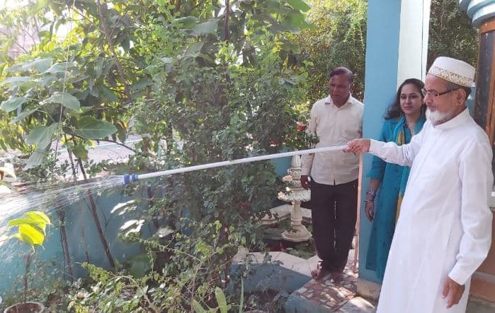 पर्यावरण रक्षा के लिए मिसाल बने इस्माइल जोहर, खास 12 प्रजातियों के पौधे हैं इनके पास