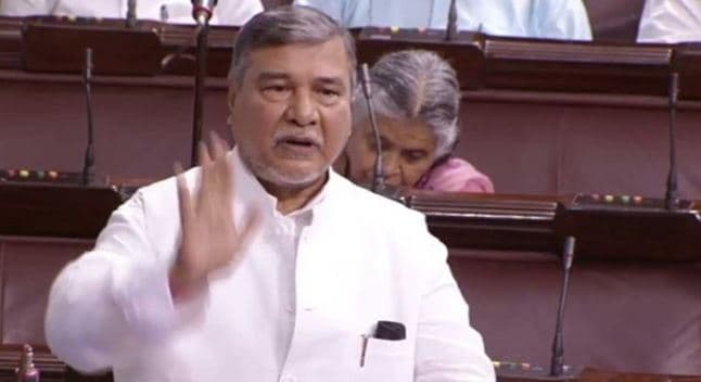 कांग्रेस को एक और झटका, जिसे जारी करना था व्हिप, उस सांसद ने ही छोड़ दी पार्टी