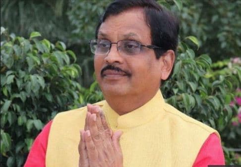 बीजेपी सांसद ने विधायक पद से दिया इस्तीफा, उपचुनाव से पहले कांग्रेस सक्रिय