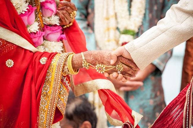 शादी के कार्ड पर अनोखी अपील, ‘न आशीर्वाद न उपहार, हमें चाहिए फिर से मोदी सरकार’