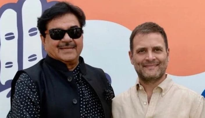 BJP के स्थापना दिवस पर शत्रुघ्न सिन्हा ने थामा कांग्रेस का ‘हाथ’, बोले- भारी मन से छोड़ रहा हूं भाजपा