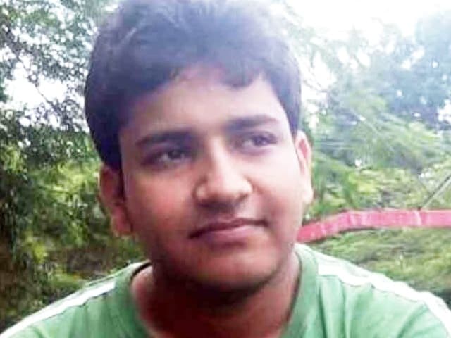 UPSC: पिता का सपना पूरा करने छोड़ी इंजीनियर की नौकरी, अब बना आईएएस