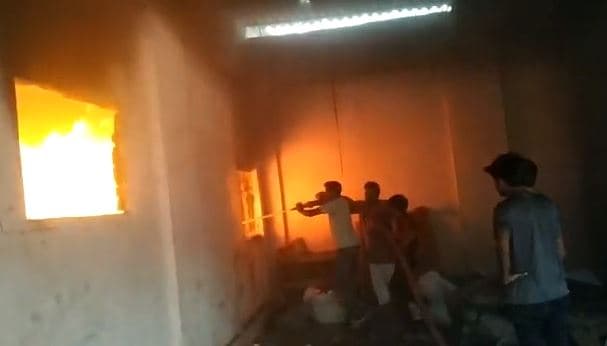 धागा फैक्ट्री में लगी आग, 25 लाख से अधिक का नुकसान