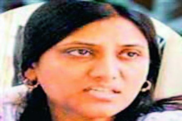 चर्चा में सीनियर IAS का फरमान, ‘कर्मचारी लंच के बाद धूप सेंकें’