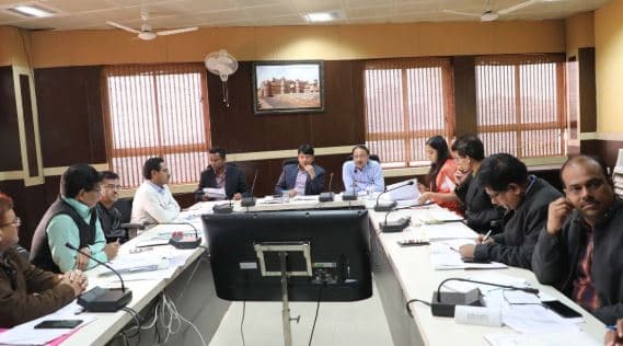 कलेक्टर की चेतावनी, राजस्व रिकार्ड में गलती की तो होगी कार्रवाई
