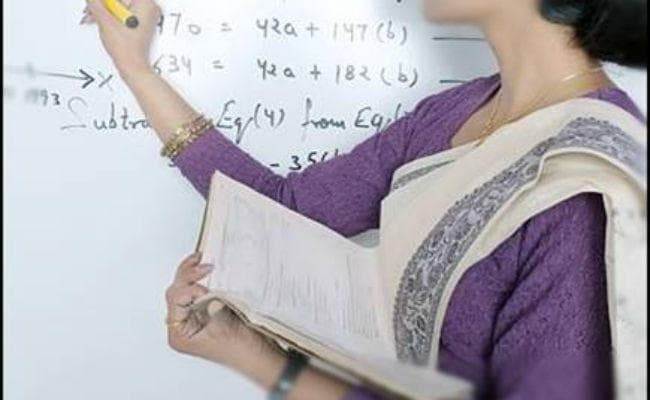 मध्य प्रदेश में 833 असिस्टेंट प्रोफेसरों के नियुक्ति के आदेश जारी