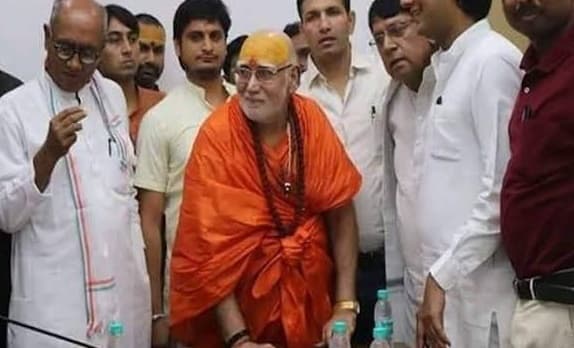 स्वामी सुबुद्धानंद को कमलनाथ सरकार ने दिया कैबिनेट मंत्री का दर्जा