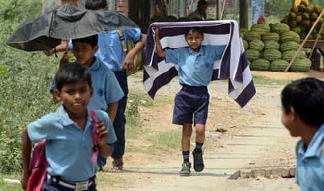 गर्मी के चलते आगे बढ़ाई जा सकती है सरकारी स्कूलों की छुट्टियां