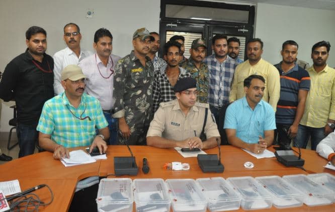 राजस्थान से आया हथियारों का सौदागर 8 देशी पिस्टल और 5 जिंदा राउंड के साथ गिरफ्तार