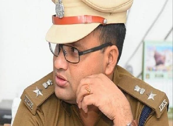 थाने से आरोपी के फरार होने का मामला, ASI समेत 7 पुलिसकर्मी सस्पेंड