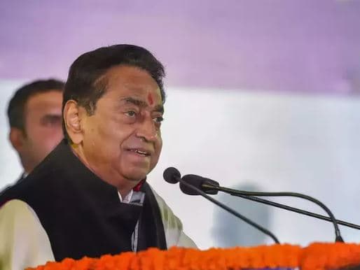 MP: कर्ज़ माफी छोड़ अब ‘उड़नखटोलों’ पर करोड़ों खर्च करेगी कमलनाथ सरकार