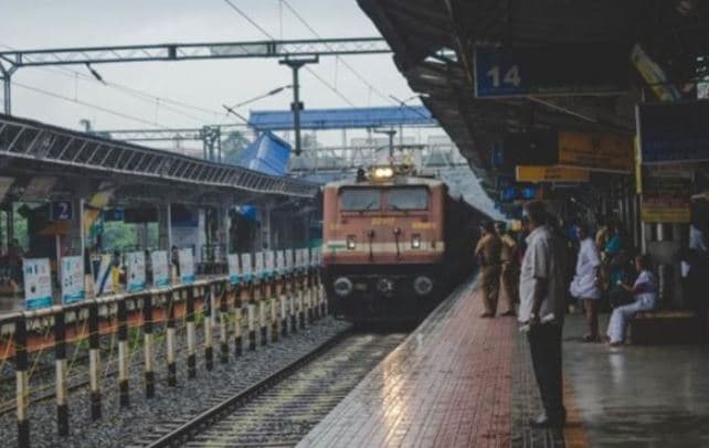 एयरपोर्ट जैसे रेलवे में भी चेक इन, MP की इन दो स्टेशनों पर यात्रियों को पहुंचना होगा 20 मिनट पहले