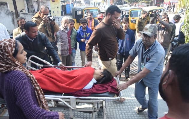 स्कूल की तीसरी मंजिल से छात्रा ने लगाई छलांग, टीचर पर प्रताड़ना के आरोप