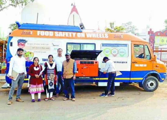 चलती फिरती लैब में अब आसानी से हो सकेगी खाद्य पदार्थों की जांच