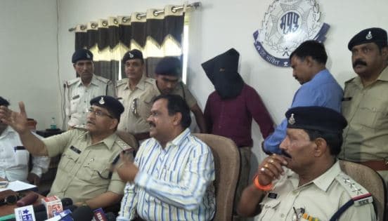 एसिड अटैक का खुलासा, चरित्र संदेह में पति ने ही दिया था वारदात को अंजाम