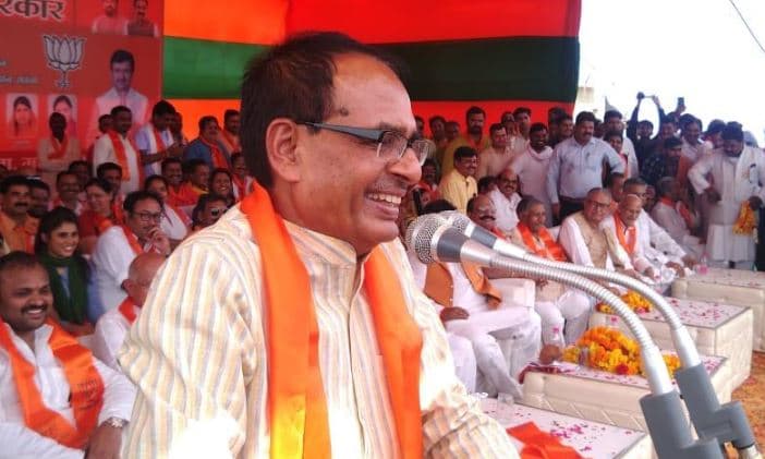 शिवराज बोले, कांग्रेस सरकार का रोजगार प्लान, ‘ढोर चराओ-बैंड बजाओ’