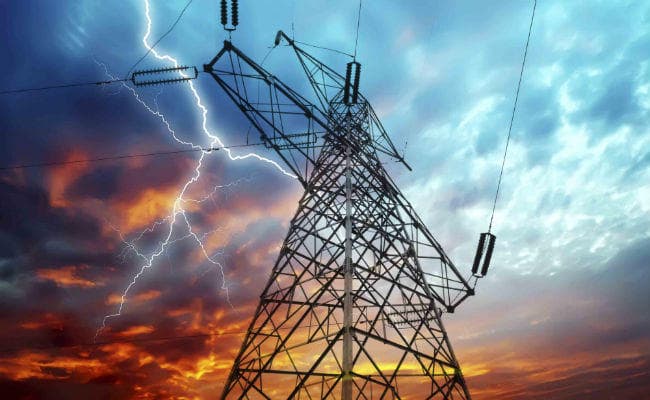 लोकसभा चुनाव से पहले सरकार की बड़ी सौगात, नहीं बढ़ेंगी बिजली दरें
