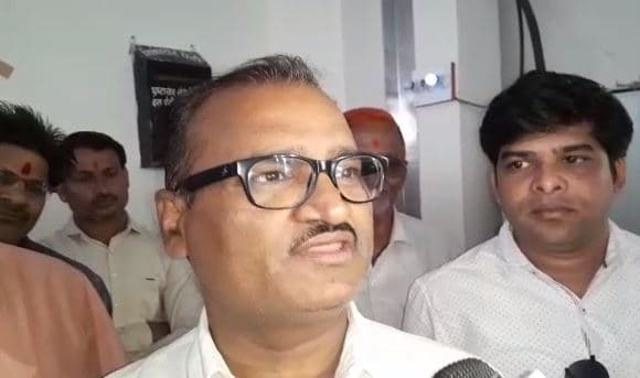 भांडेर विधायक के पति से विवाद के बाद दतिया एसडीएम का तबादला