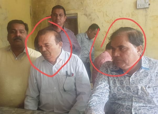 बिजली विभाग के अफसर 25 हज़ार रुपए की रिश्वत लेते रंगेहाथों गिरफ्तार