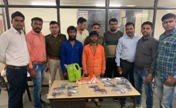 चुनाव से पहले पुलिस को बड़ी सफलता, दो आरोपियो से 32 बोर की 15 नग देशी पिस्टल जब्त