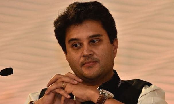 नागरिकता संशोधन बिल पर सिंधिया का रुख चर्चा में